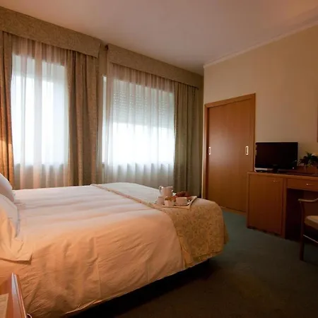 Ida Hotel