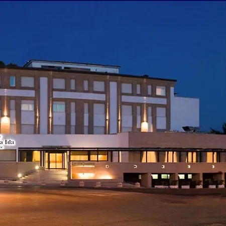 Ida Hotel 3*